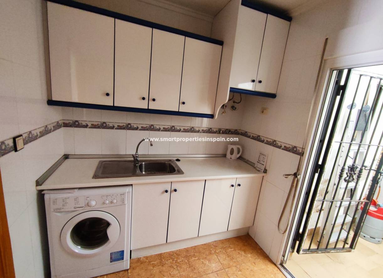 Wederverkoop - Semi Detached Villa - La Marina - Urbanización La Marina