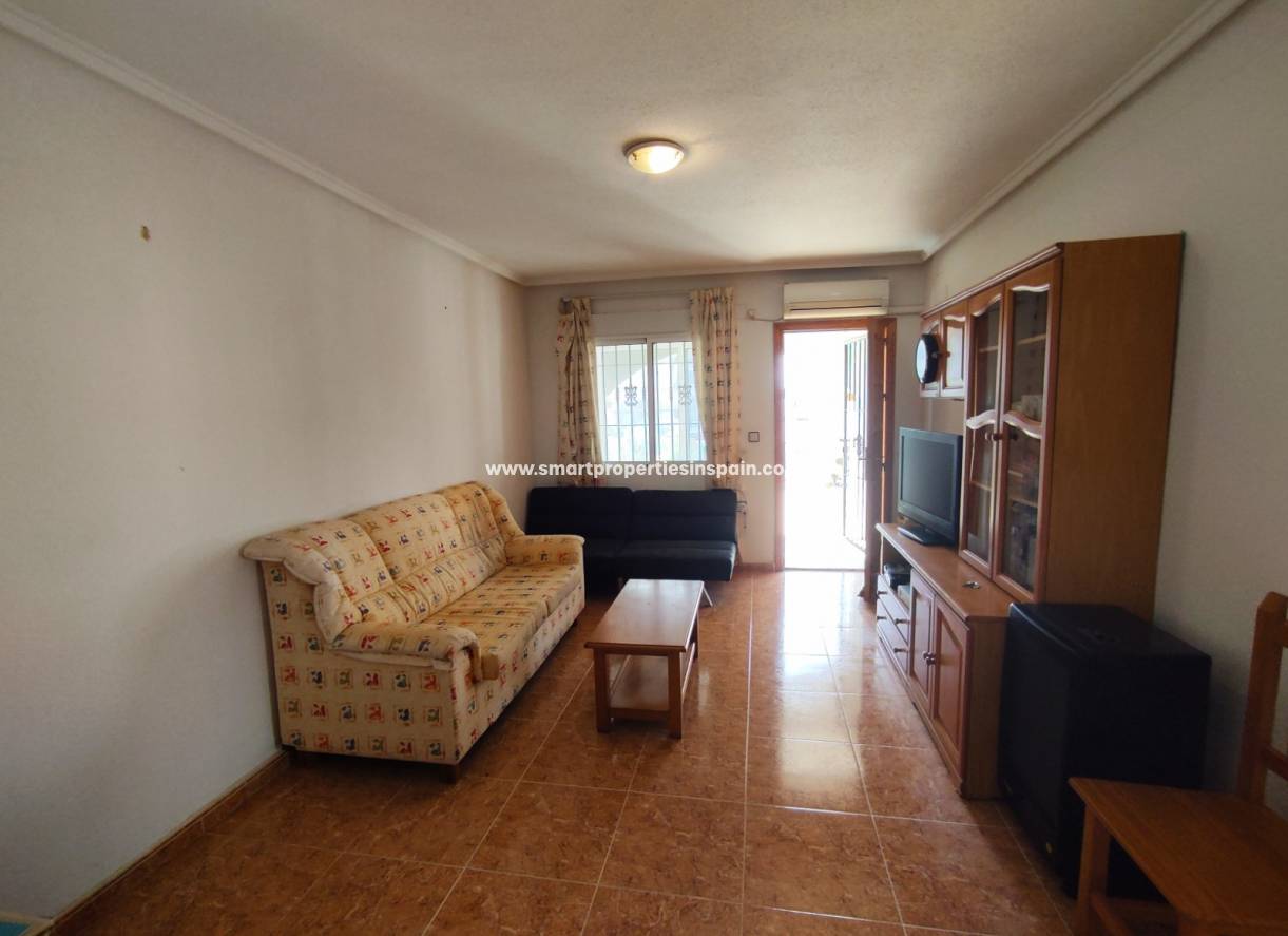 Wederverkoop - Semi Detached Villa - La Marina - Urbanización La Marina