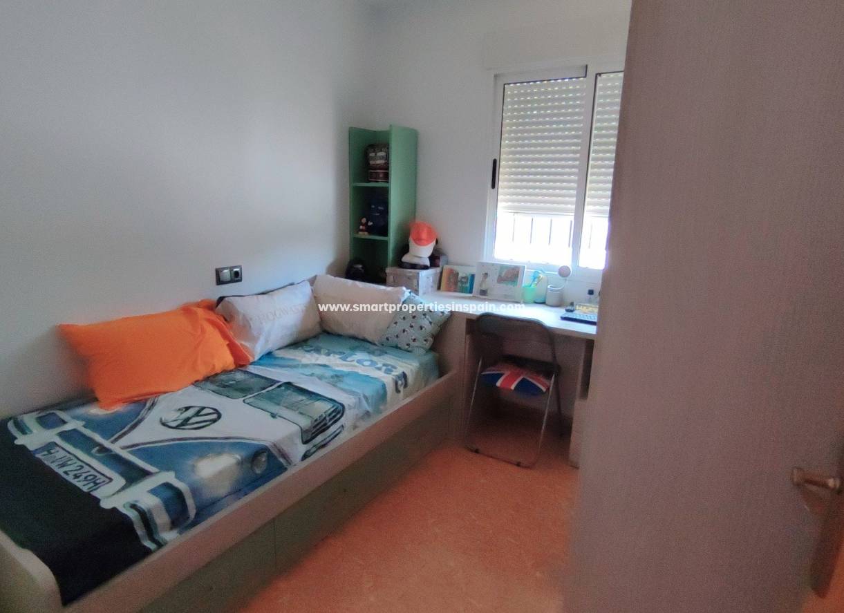 Wederverkoop - Semi Detached Villa - La Marina - Urbanización La Marina