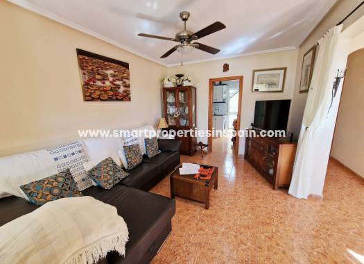 Wederverkoop - Semi Detached Villa - La Marina - Urbanización La Marina