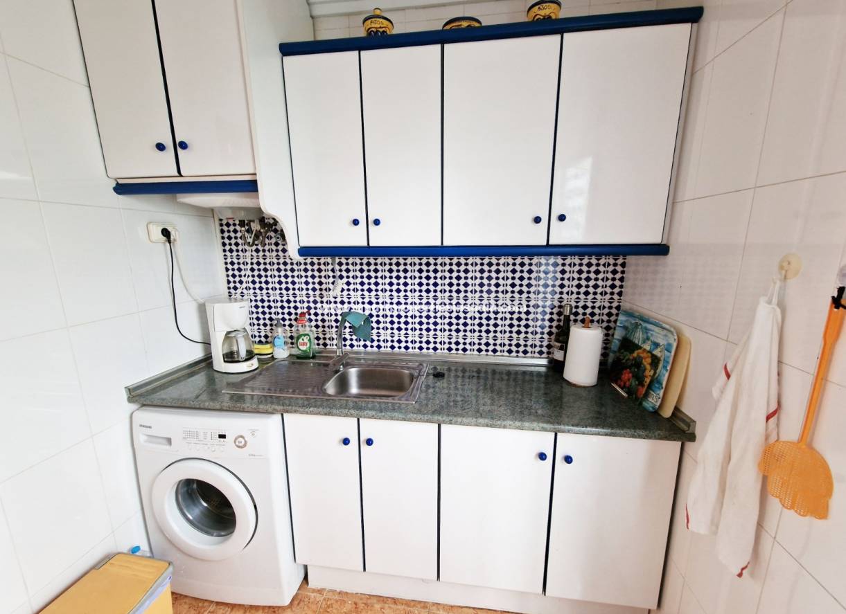 Wederverkoop - Semi Detached Villa - La Marina - Urbanización La Marina
