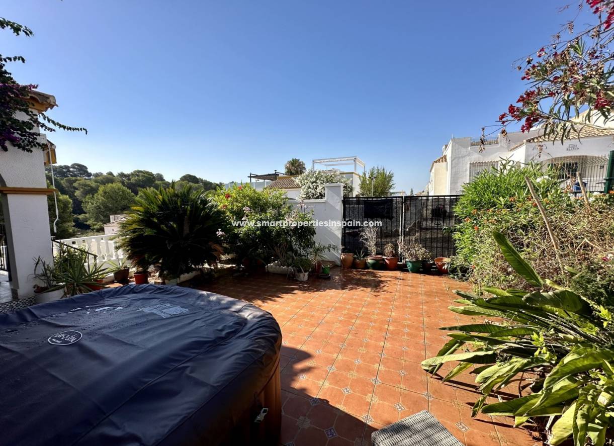 Wederverkoop - Semi Detached Villa - La Marina - Urbanización La Marina