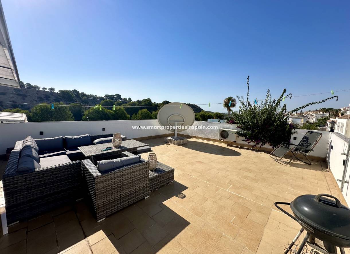 Wederverkoop - Semi Detached Villa - La Marina - Urbanización La Marina