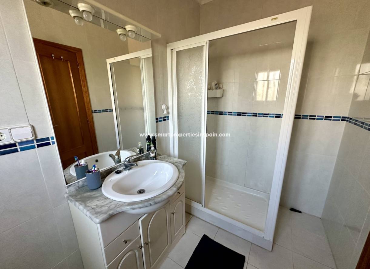 Wederverkoop - Semi Detached Villa - La Marina - Urbanización La Marina