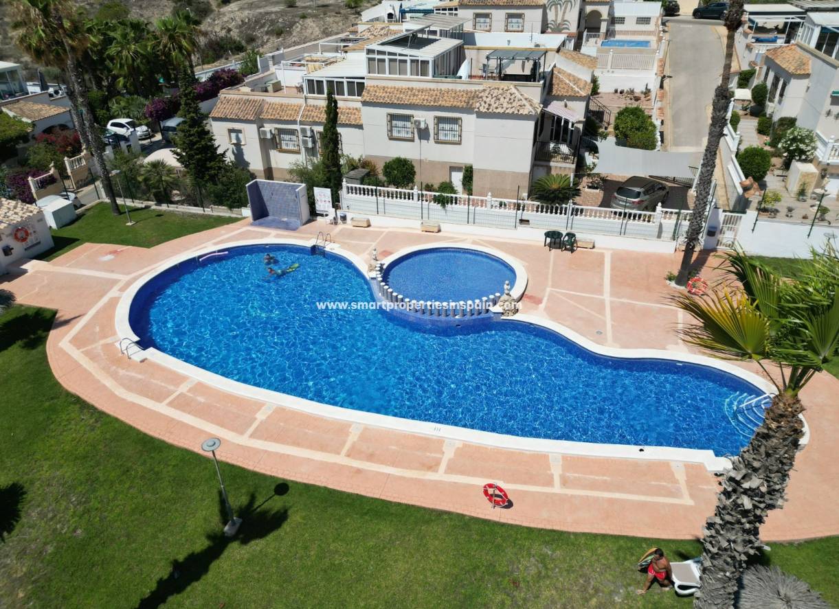 Wederverkoop - Semi Detached Villa - La Marina - Urbanización La Marina
