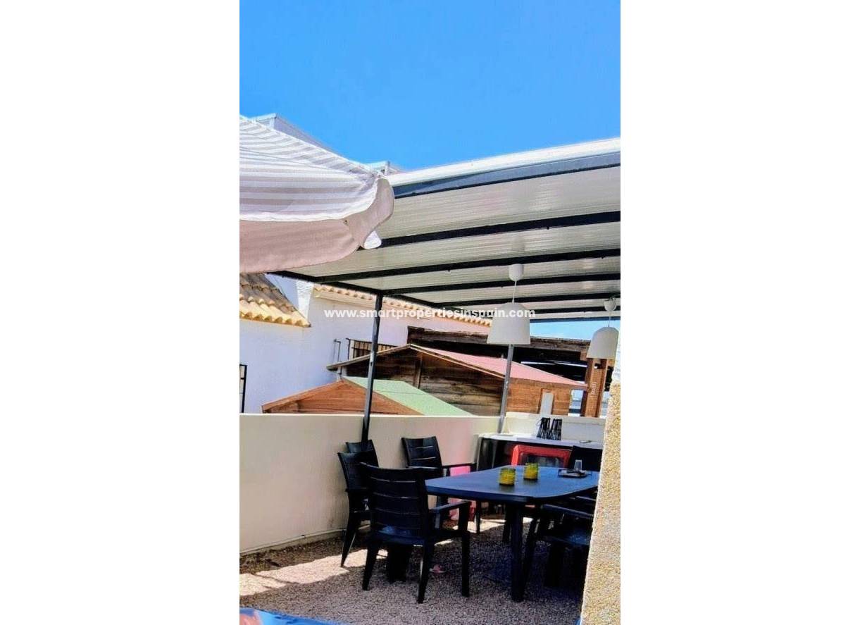 Wederverkoop - Semi Detached Villa - La Marina - Urbanización La Marina