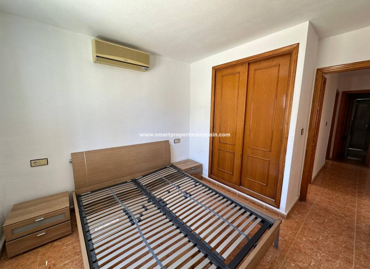 Wederverkoop - Semi Detached Villa - La Marina - Urbanización La Marina
