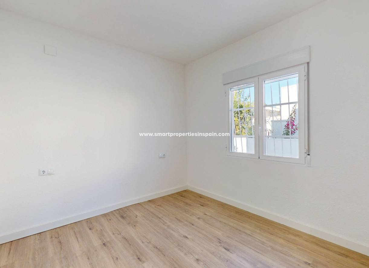 Wederverkoop - Semi Detached Villa - San Miguel de Salinas