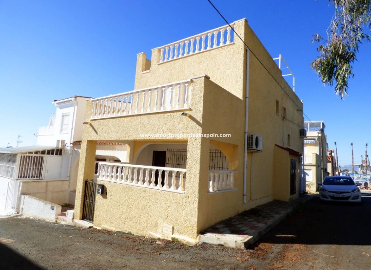Wederverkoop - Townhouse - La Marina - Urbanización La Marina