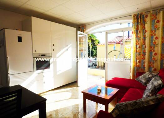 Wederverkoop - Townhouse - La Marina - Urbanización La Marina