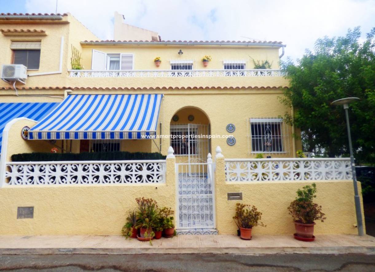 Wederverkoop - Townhouse - La Marina - Urbanización La Marina