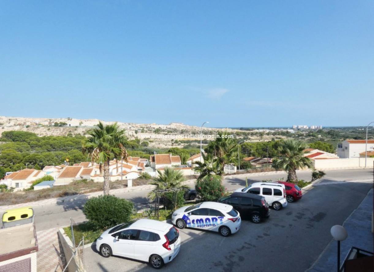 Wederverkoop - Townhouse - La Marina - Urbanización La Marina