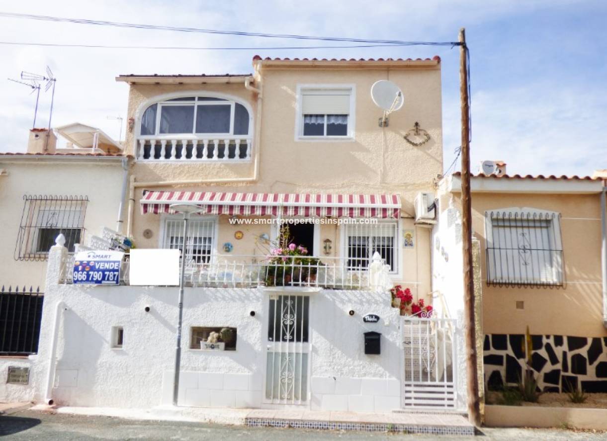 Wederverkoop - Townhouse - La Marina - Urbanización La Marina