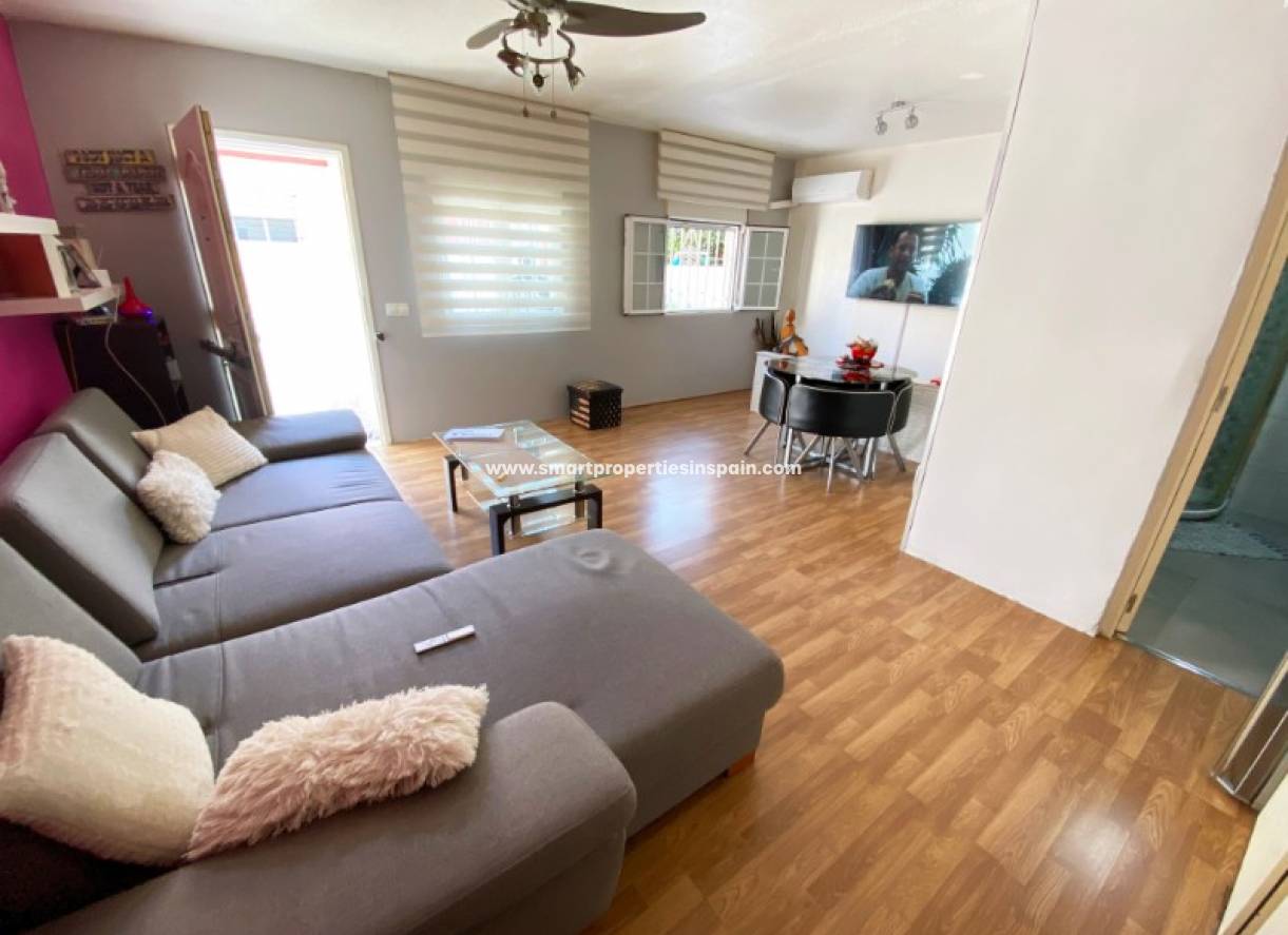 Wederverkoop - Townhouse - La Marina - Urbanización La Marina