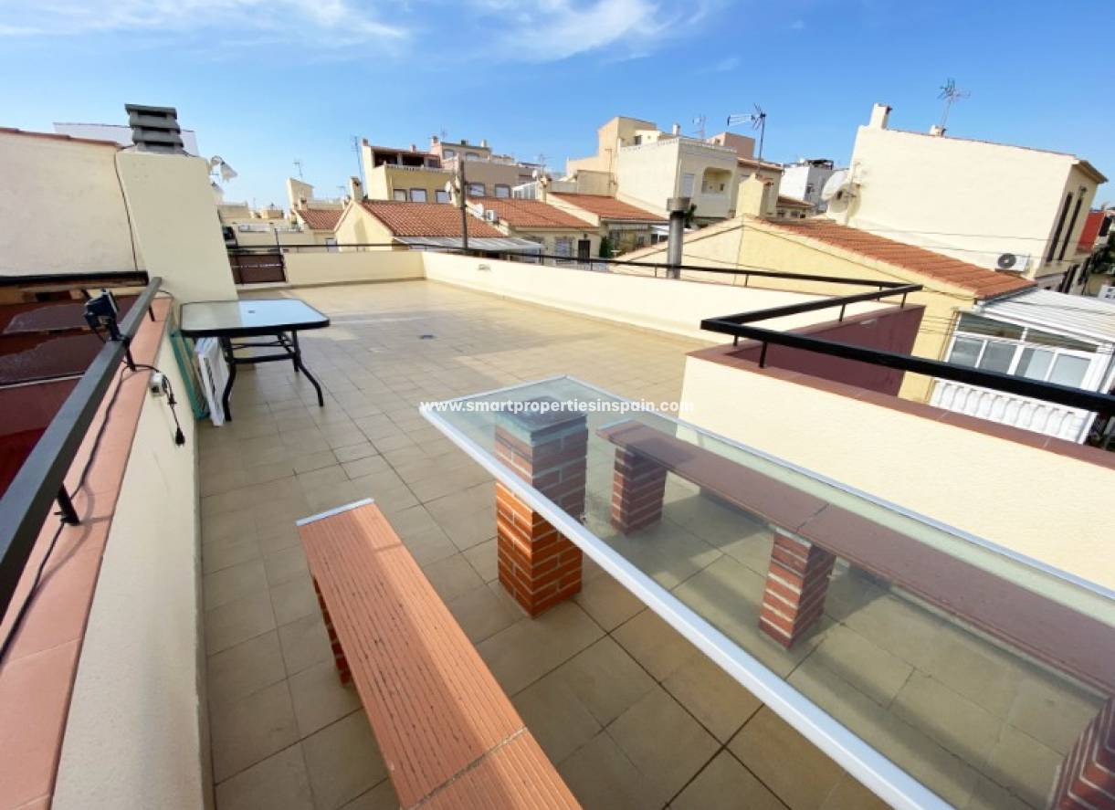 Wederverkoop - Townhouse - La Marina - Urbanización La Marina