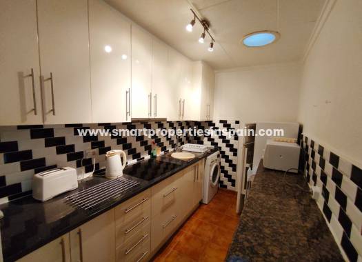 Wederverkoop - Townhouse - La Marina - Urbanización La Marina