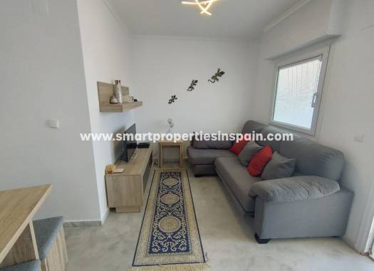 Wederverkoop - Townhouse - La Marina - Urbanización La Marina