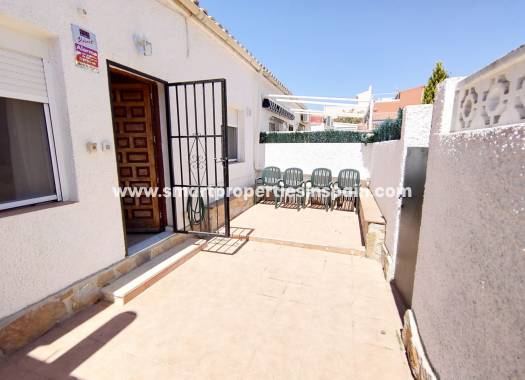 Wederverkoop - Townhouse - La Marina - Urbanización La Marina