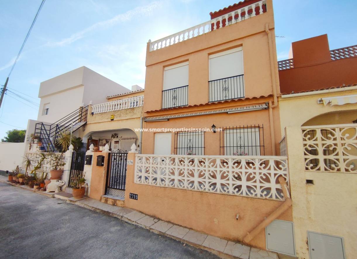 Wederverkoop - Townhouse - La Marina - Urbanización La Marina