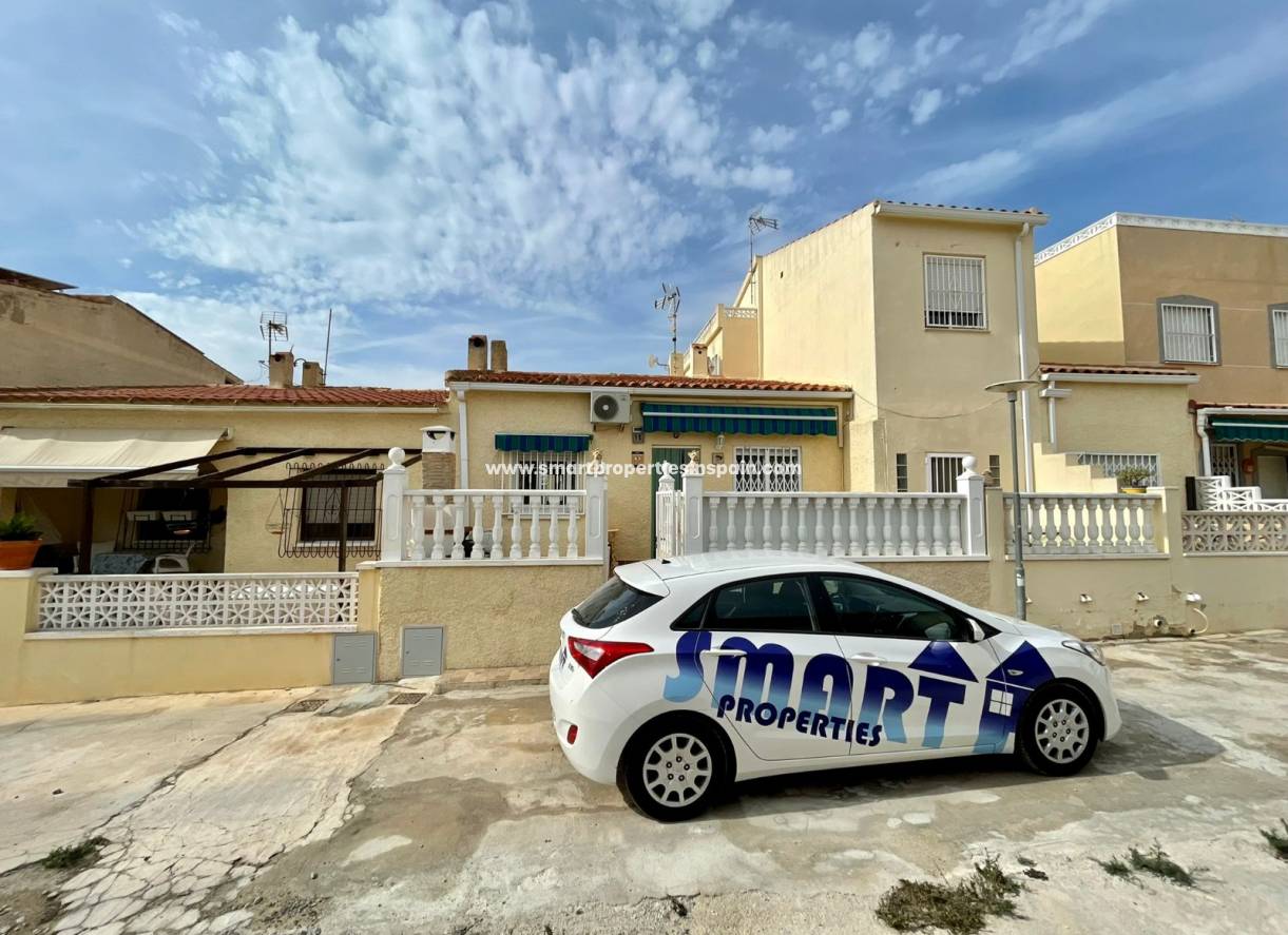 Wederverkoop - Townhouse - La Marina - Urbanización La Marina