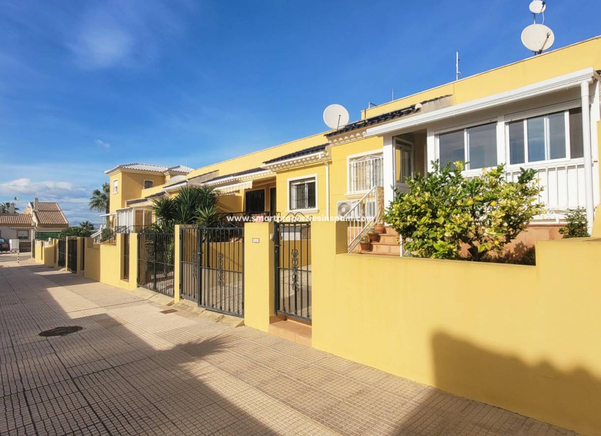 Wederverkoop - Townhouse - La Marina - Urbanización La Marina