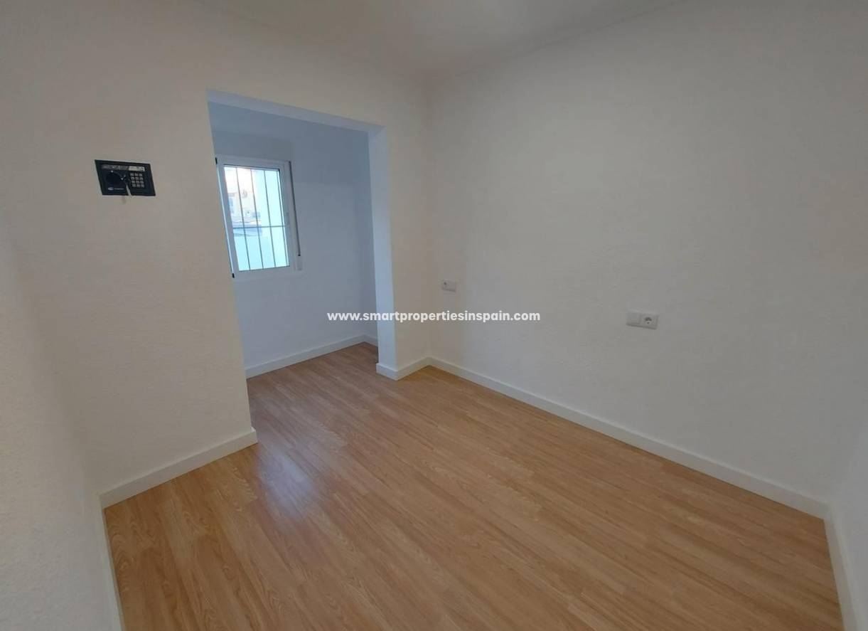 Wederverkoop - Townhouse - La Marina - Urbanización La Marina