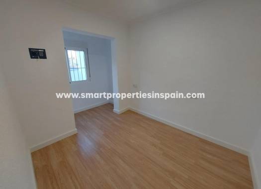 Wederverkoop - Townhouse - La Marina - Urbanización La Marina