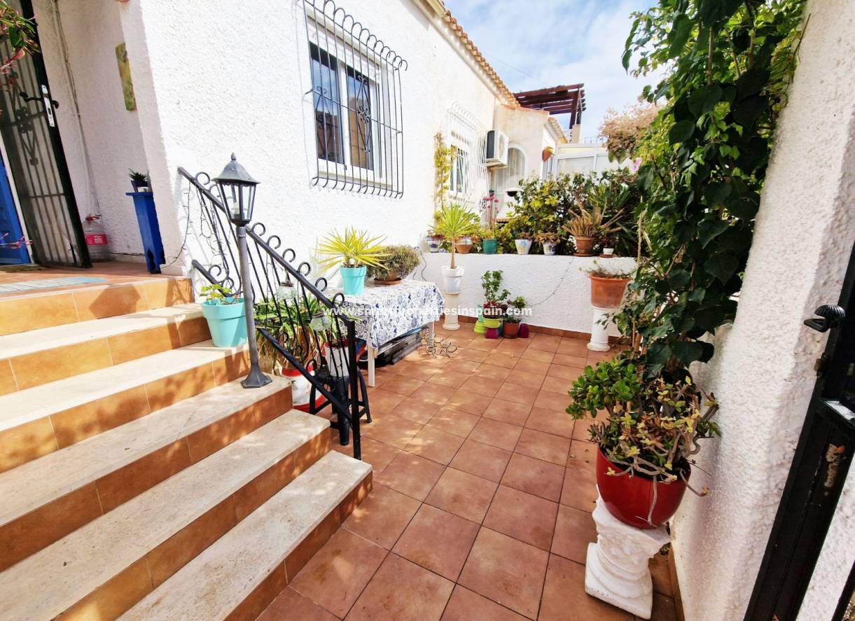 Wederverkoop - Townhouse - La Marina - Urbanización La Marina