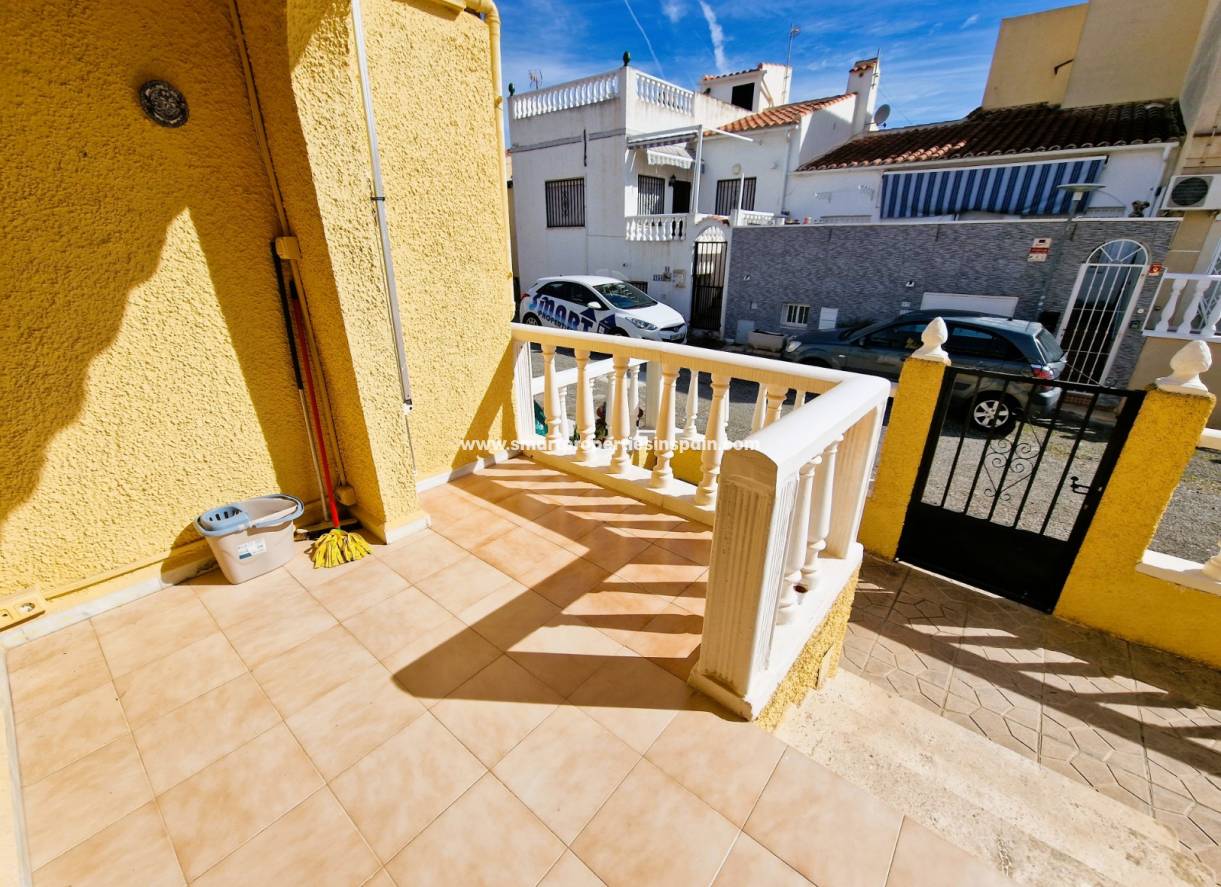 Wederverkoop - Townhouse - La Marina - Urbanización La Marina