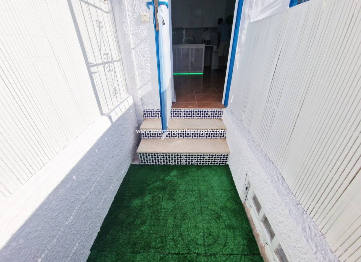 Wederverkoop - Townhouse - La Marina - Urbanización La Marina