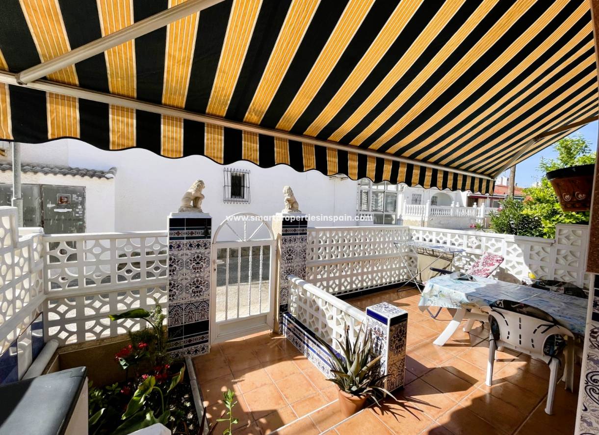 Wederverkoop - Townhouse - La Marina - Urbanización La Marina