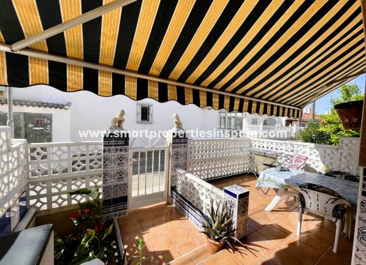 Wederverkoop - Townhouse - La Marina - Urbanización La Marina