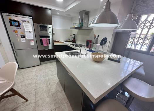 Wederverkoop - Townhouse - La Marina - Urbanización La Marina