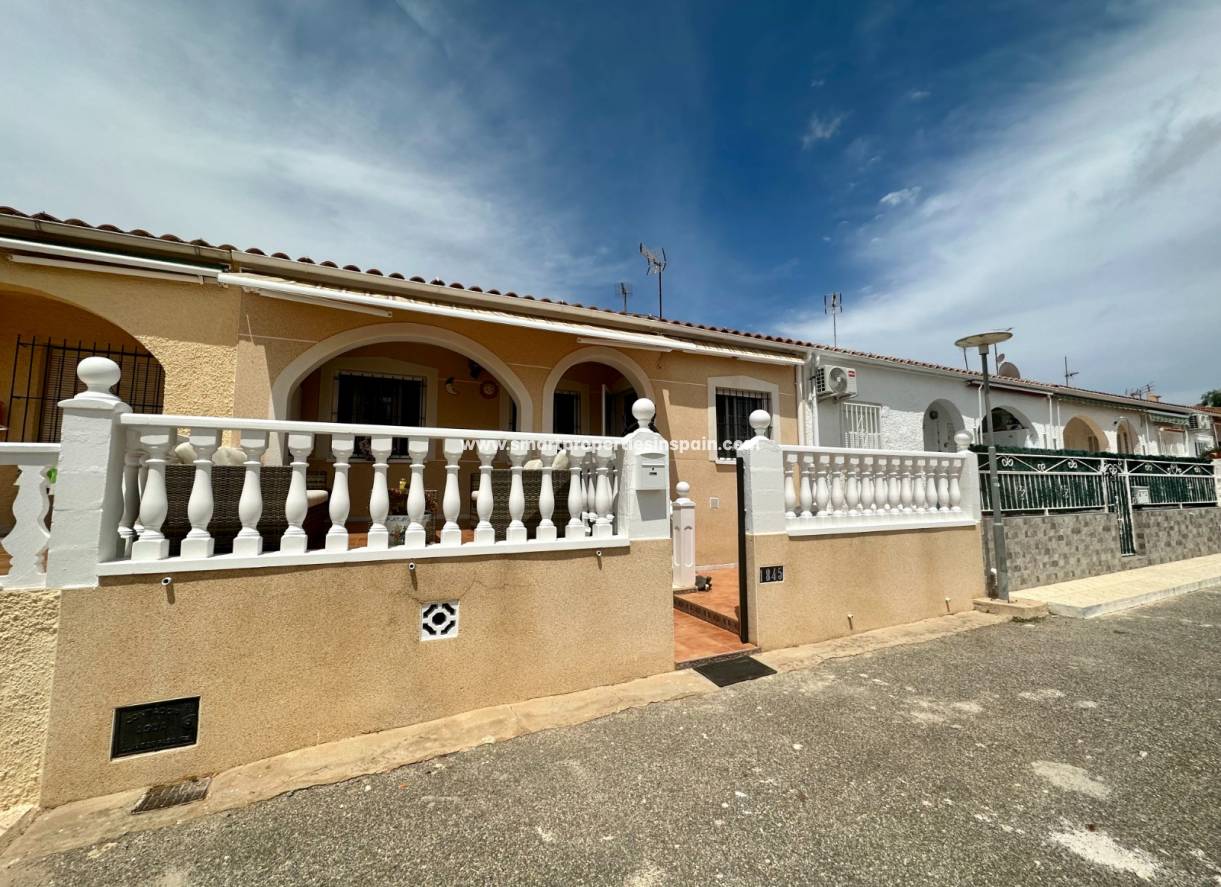 Wederverkoop - Townhouse - La Marina - Urbanización La Marina