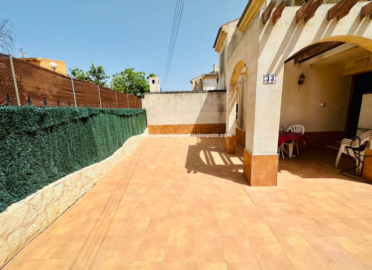 Wederverkoop - Townhouse - La Marina - Urbanización La Marina