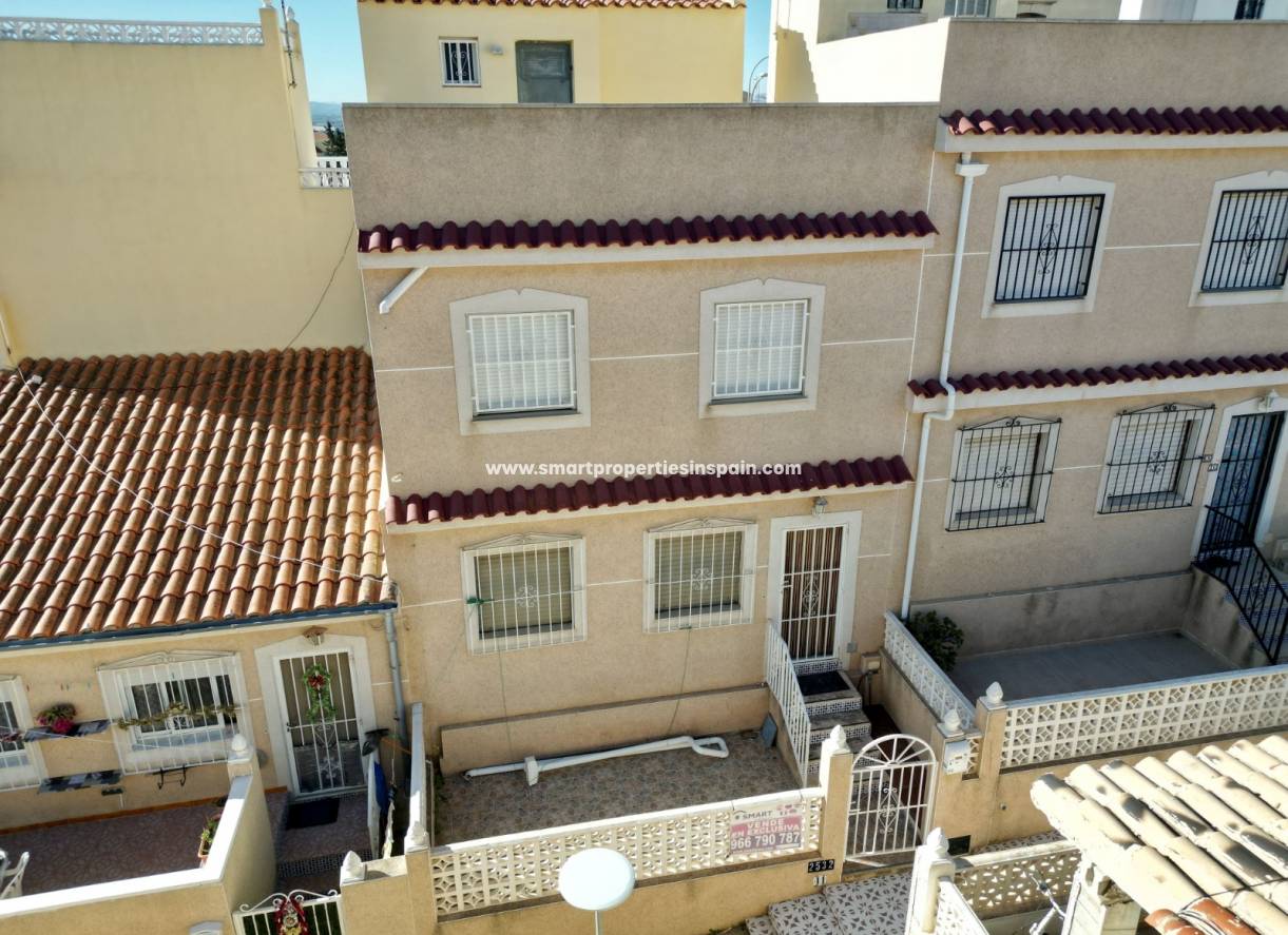 Wederverkoop - Townhouse - La Marina - Urbanización La Marina