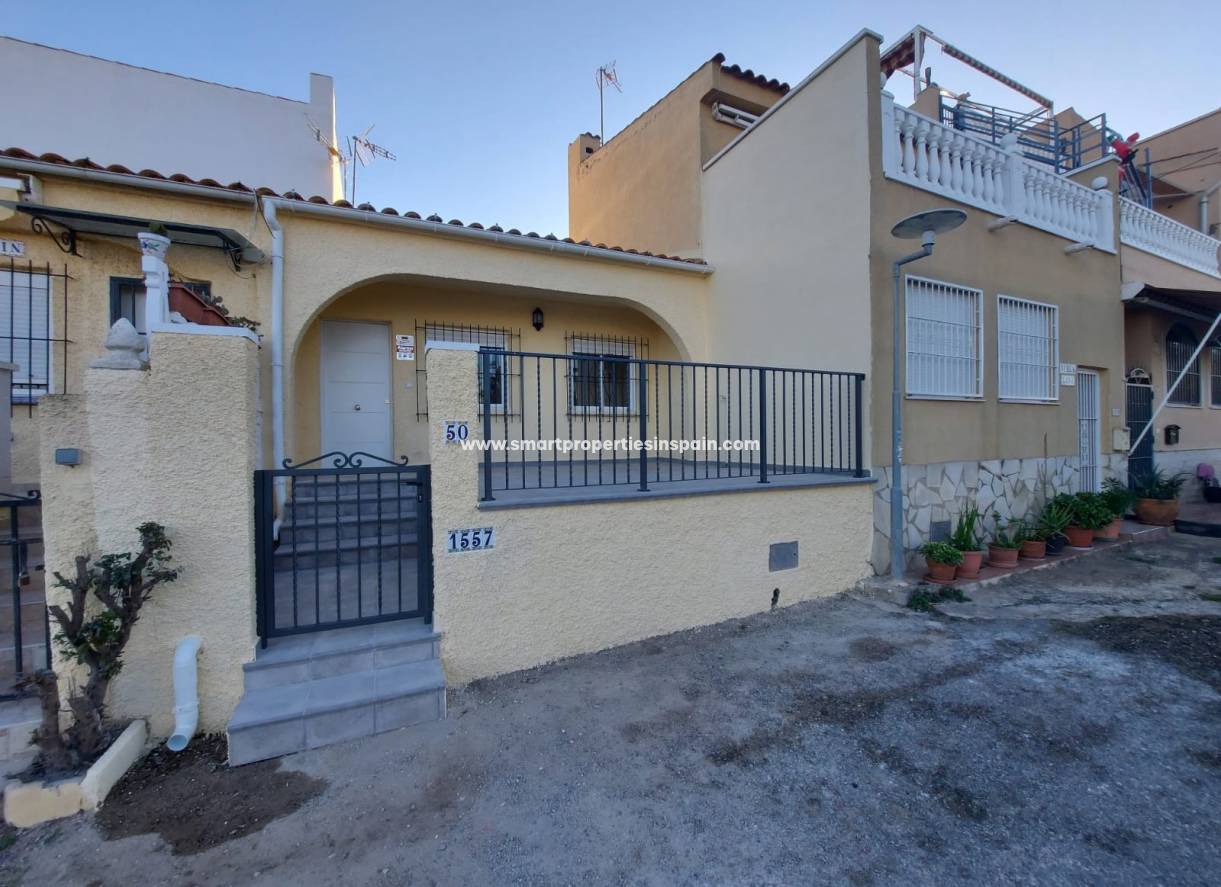 Wederverkoop - Townhouse - La Marina - Urbanización La Marina