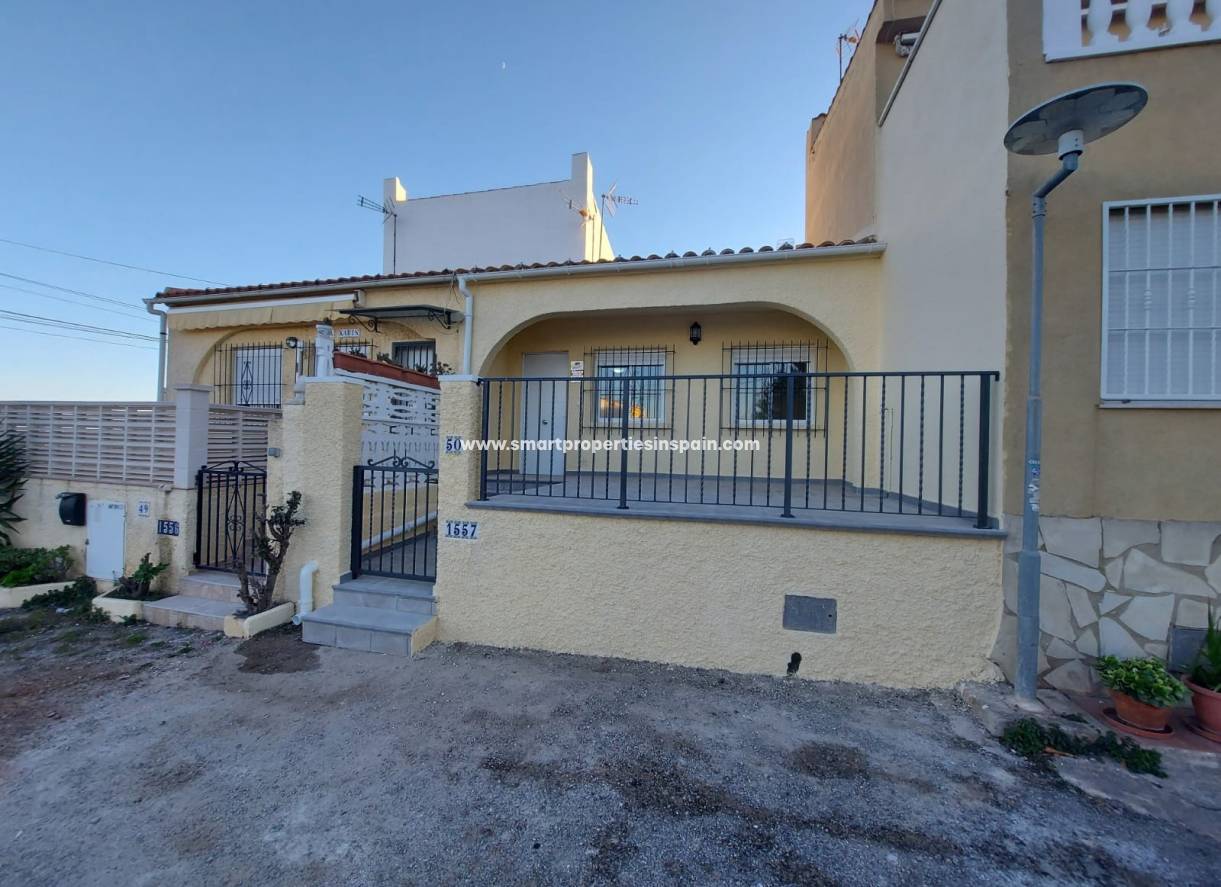 Wederverkoop - Townhouse - La Marina - Urbanización La Marina