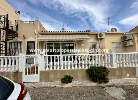 Wederverkoop - Townhouse - La Marina - Urbanización La Marina