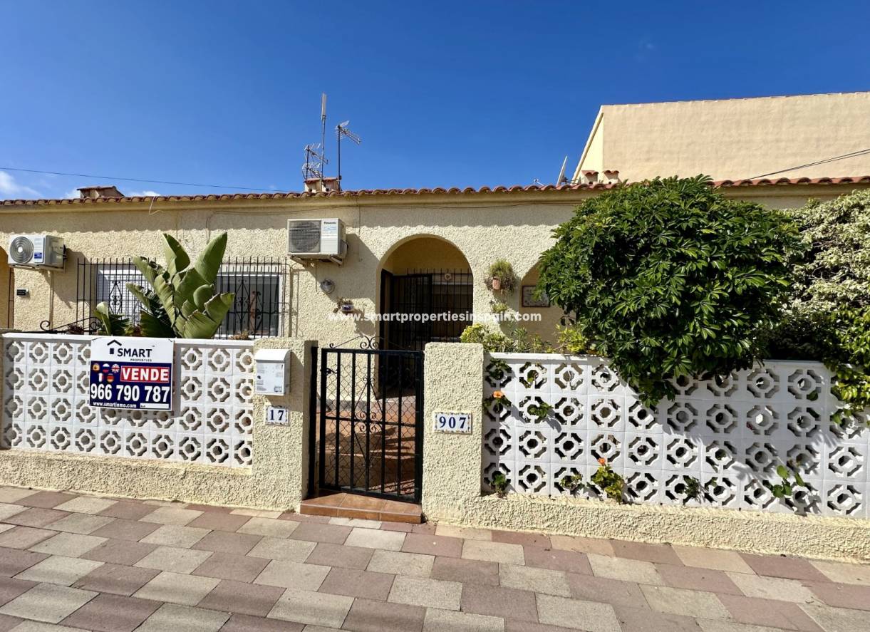 Wederverkoop - Townhouse - La Marina - Urbanización La Marina