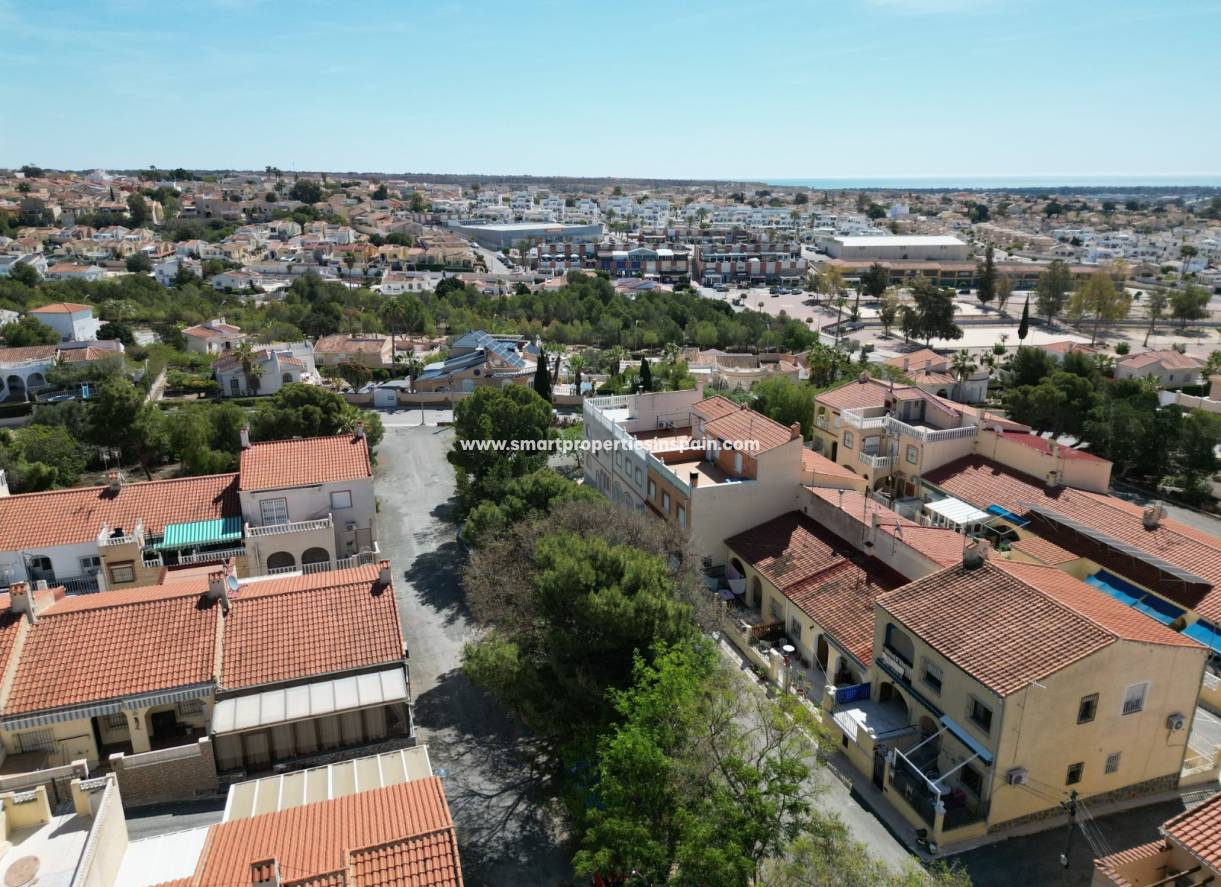 Wederverkoop - Townhouse - La Marina - Urbanización La Marina