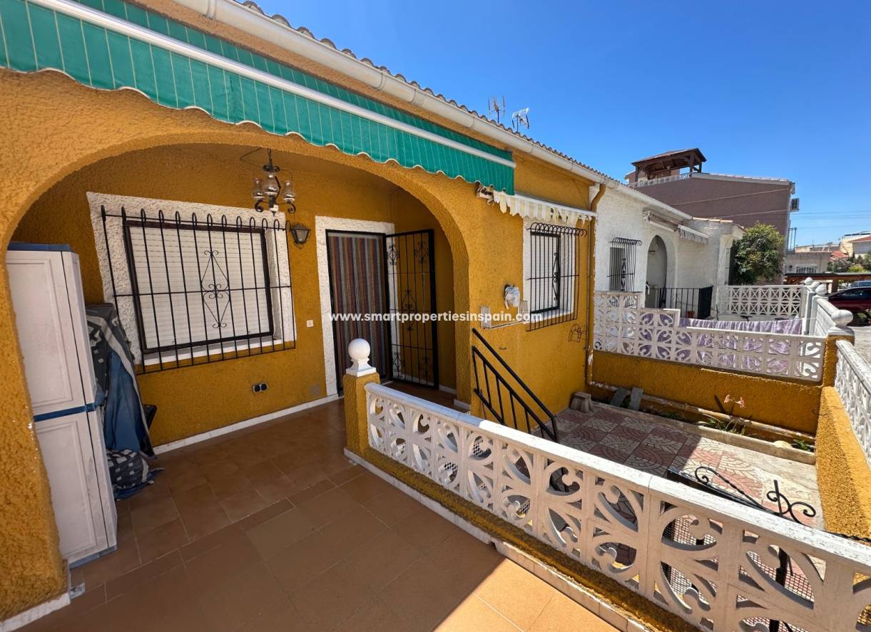 Wederverkoop - Townhouse - La Marina - Urbanización La Marina
