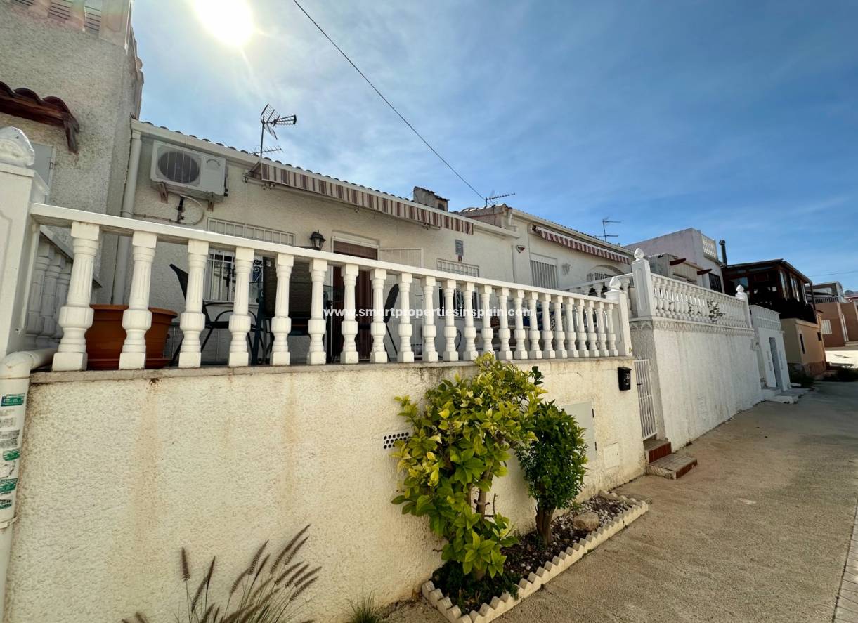 Wederverkoop - Townhouse - La Marina - Urbanización La Marina