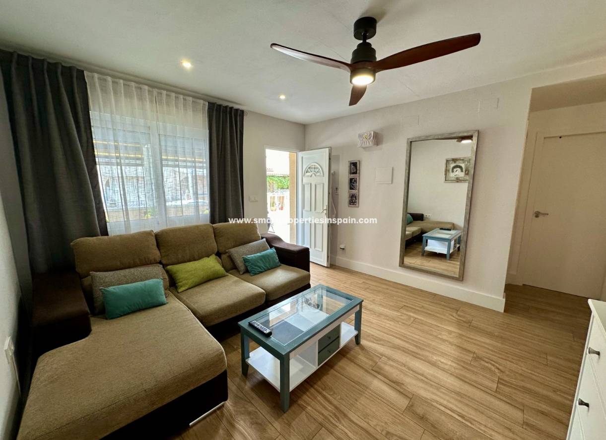 Wederverkoop - Townhouse - La Marina - Urbanización La Marina