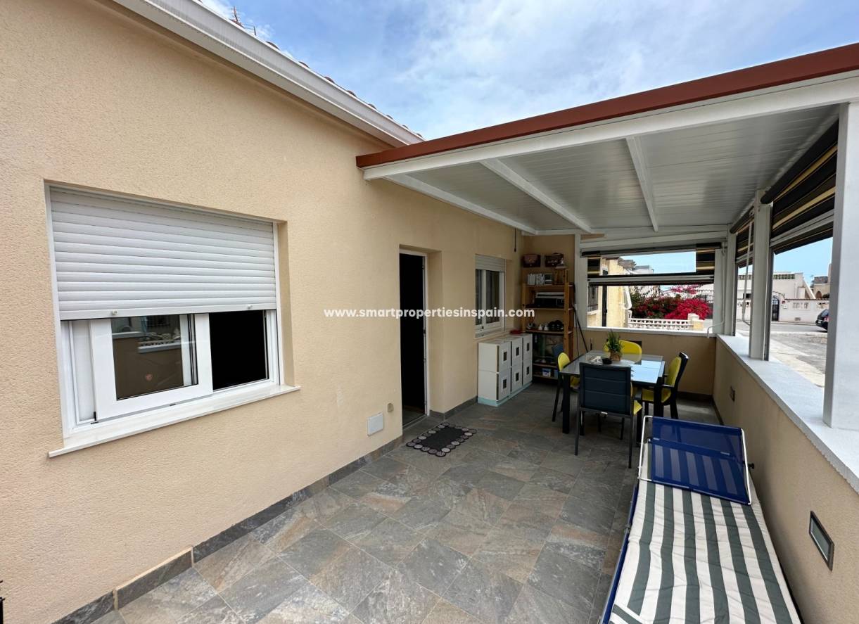 Wederverkoop - Townhouse - La Marina - Urbanización La Marina