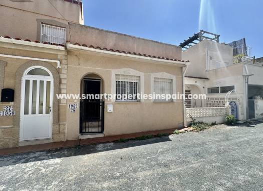 Wederverkoop - Townhouse - La Marina - Urbanización La Marina