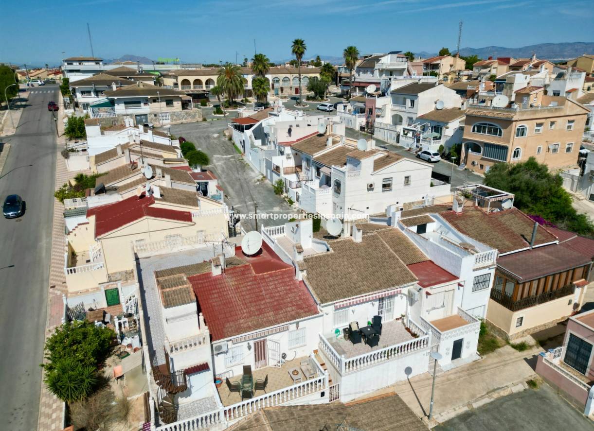 Wederverkoop - Townhouse - La Marina - Urbanización La Marina