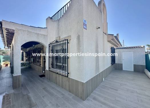Wederverkoop - Townhouse - La Marina - Urbanización La Marina