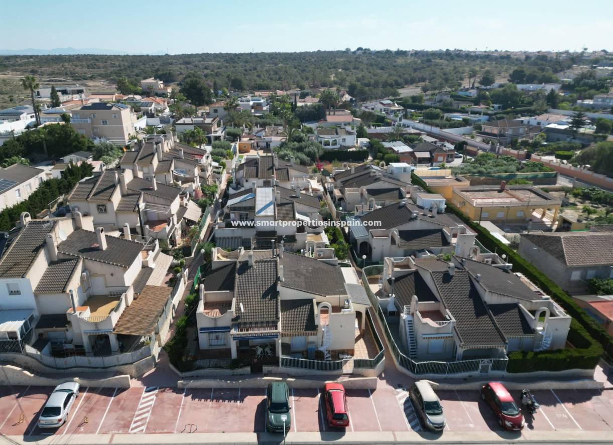 Wederverkoop - Townhouse - La Marina - Urbanización La Marina