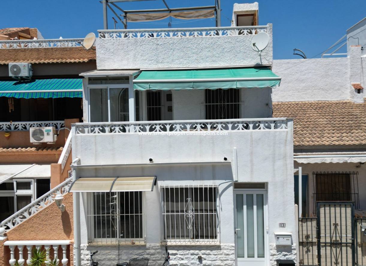 Wederverkoop - Townhouse - La Marina - Urbanización La Marina